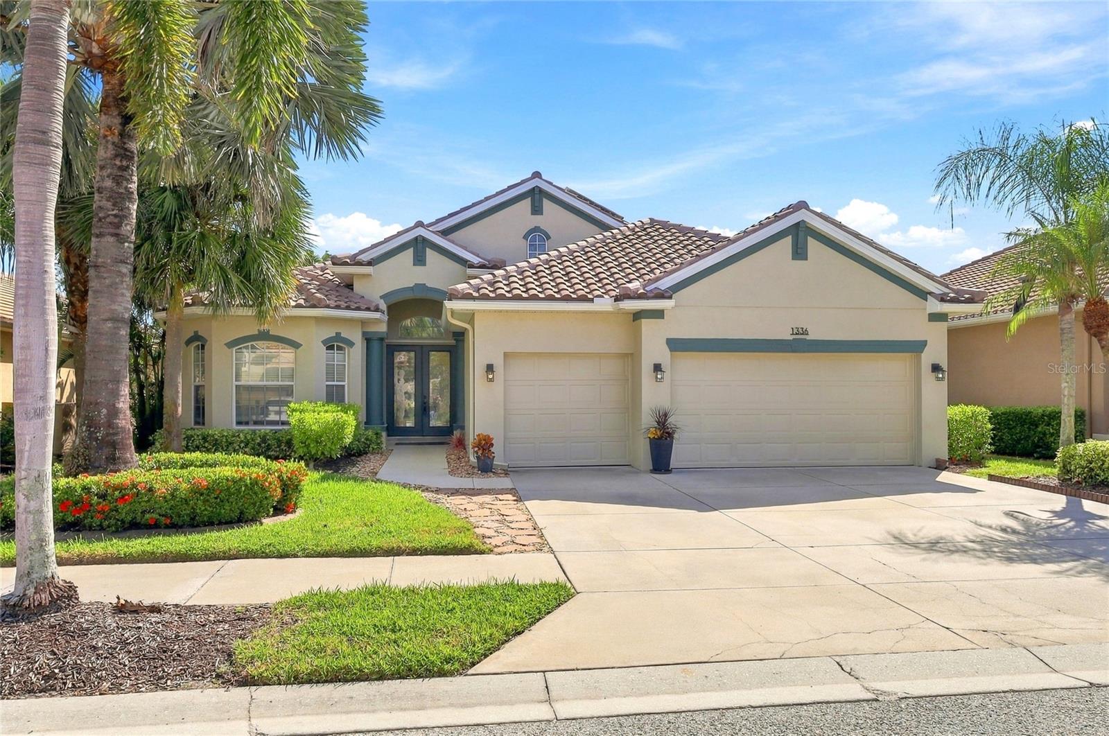 1336 CREEK NINE DR - Photo 1