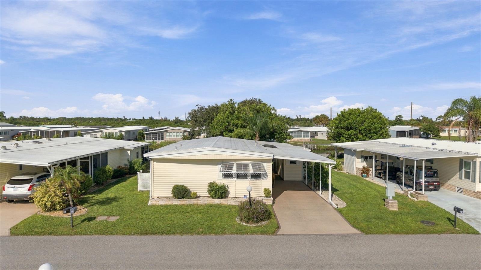 110 MARTINIQUE RD - Photo 1