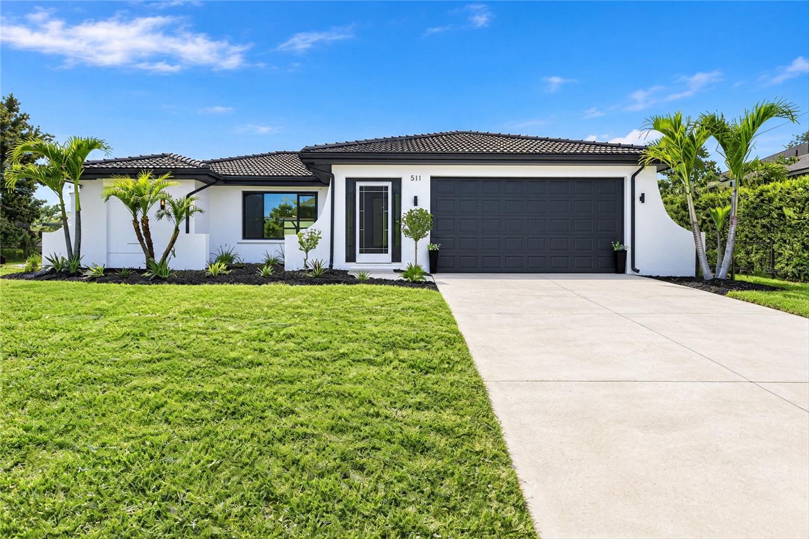 511 BONITO AVE - Photo 1