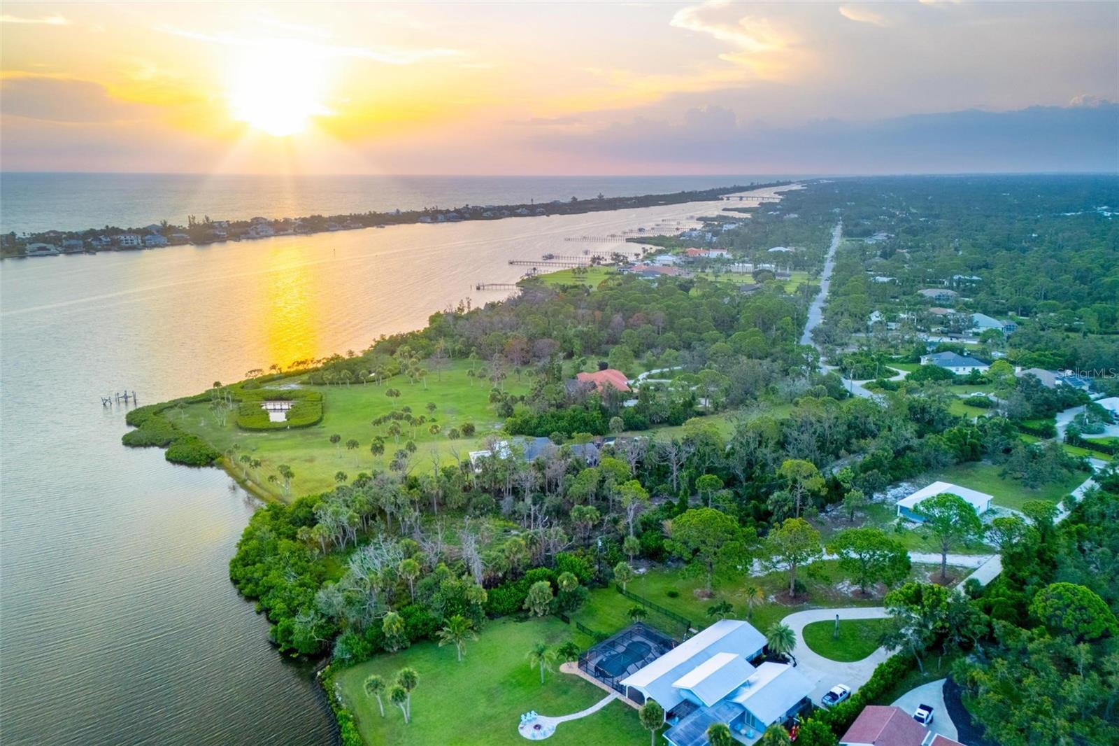 BAYSHORE DR - Photo 1