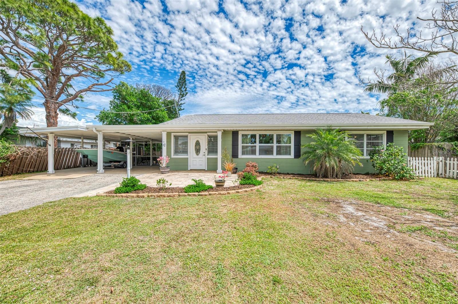 71 WINSON AVE - Photo 1
