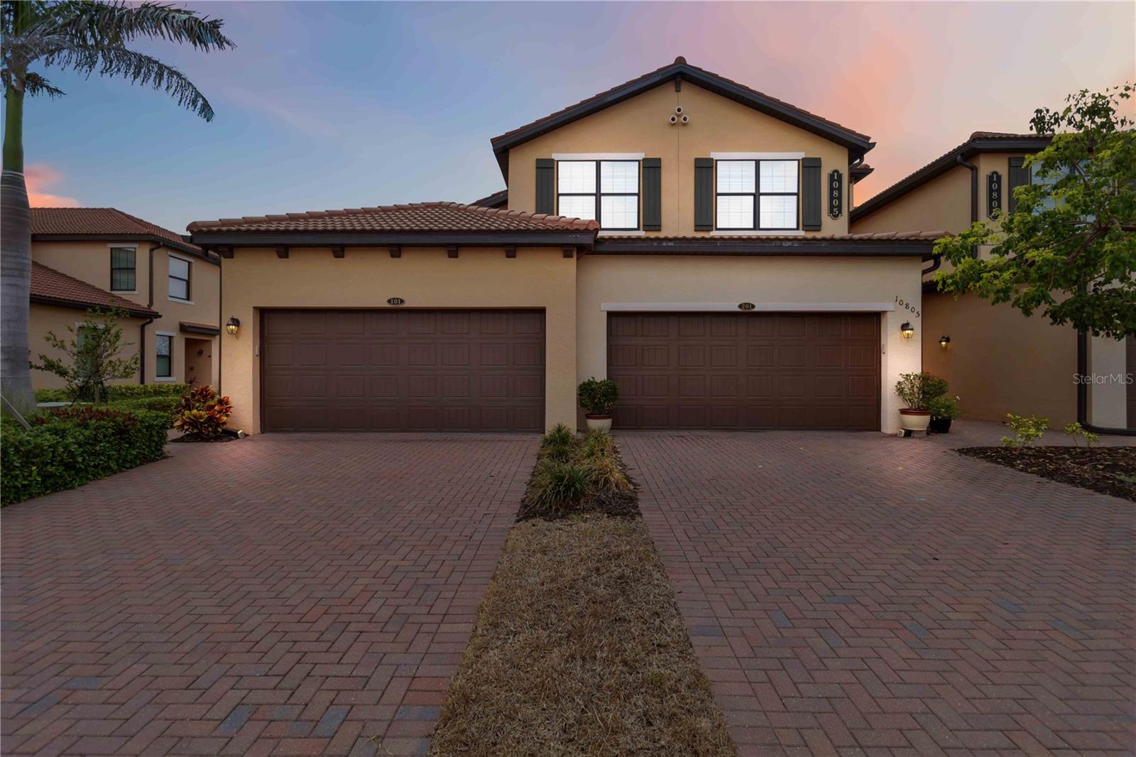 10805 TARFLOWER DR #101 - Photo 1