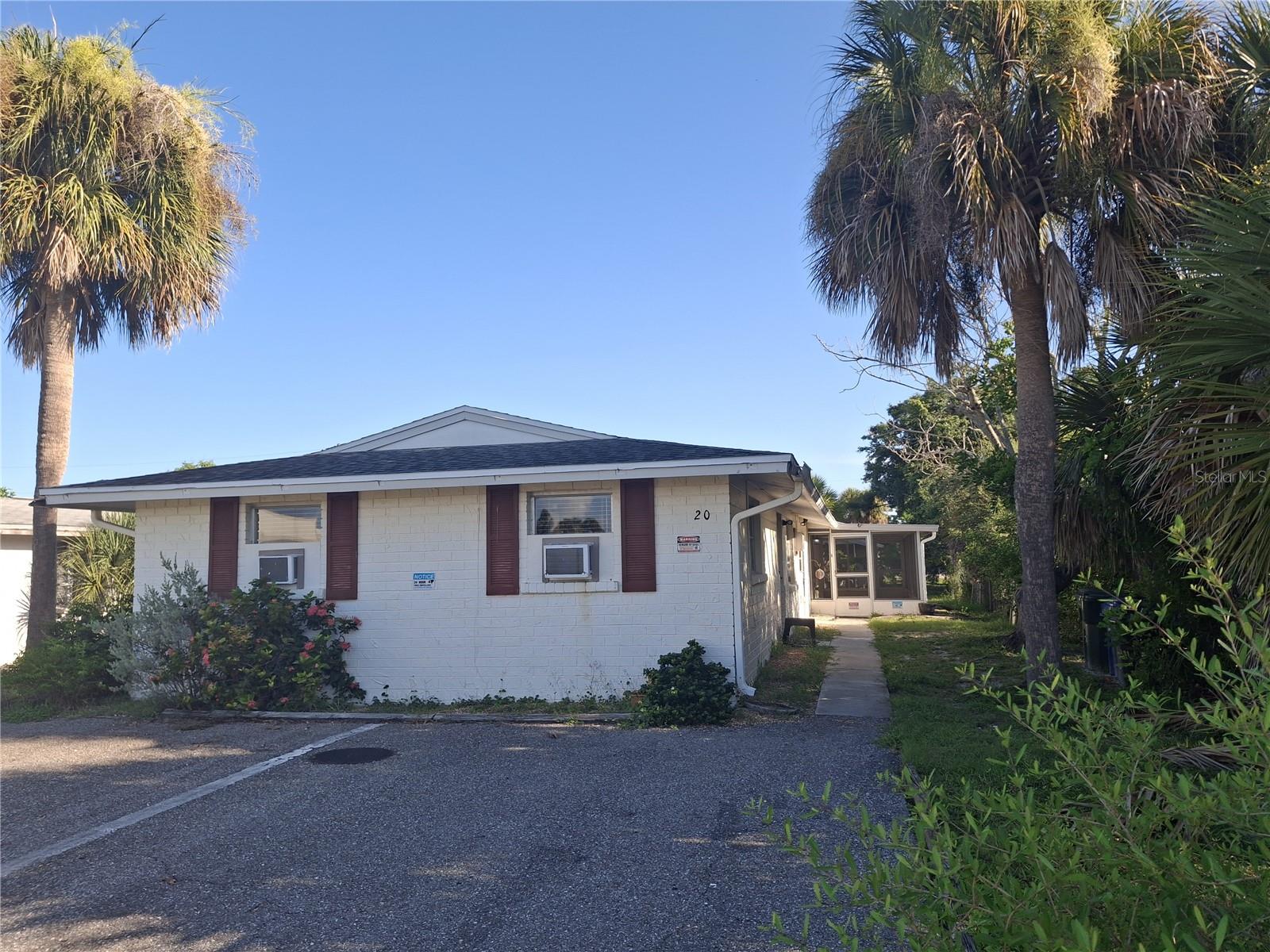 20 W COWLES ST - Photo 1