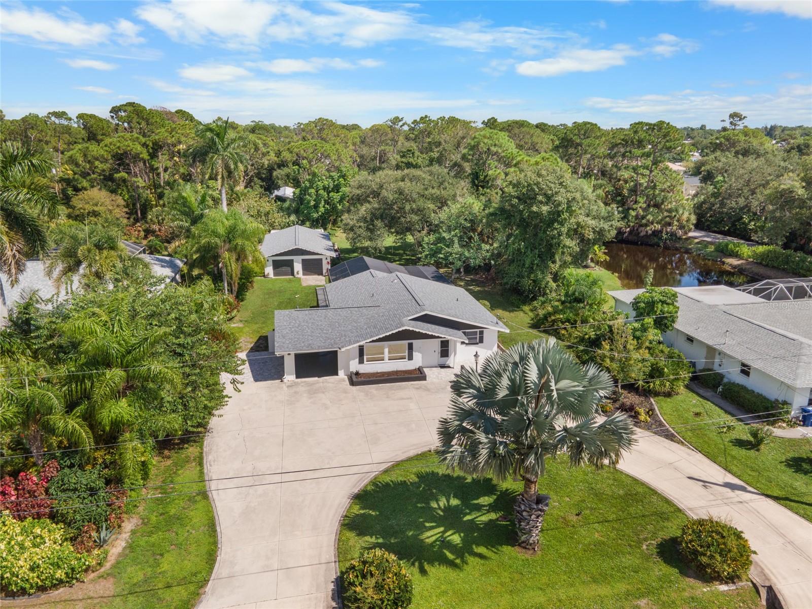 2111 HEASLEY RD - Photo 1