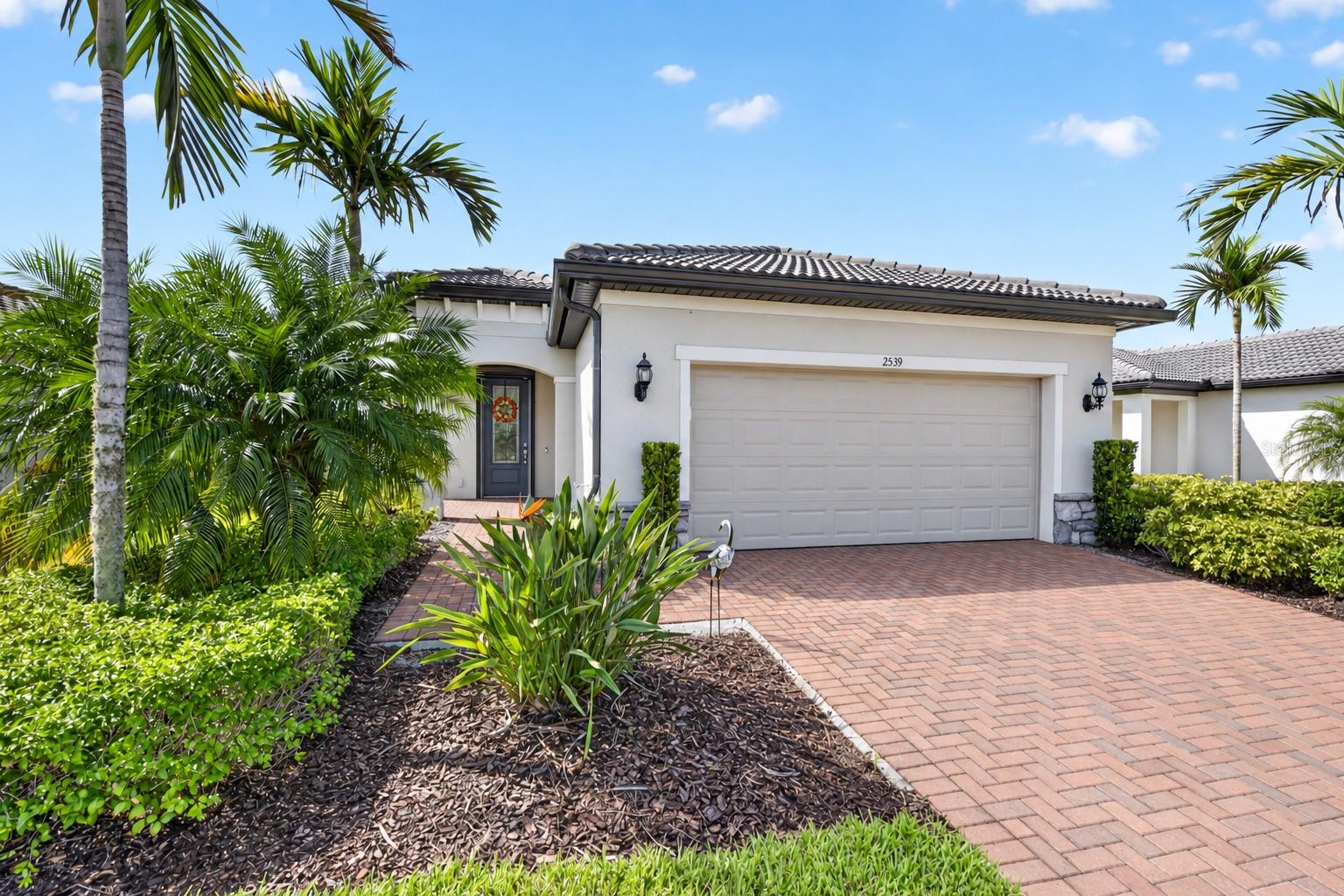 2539 BRASSICA DR - Photo 1