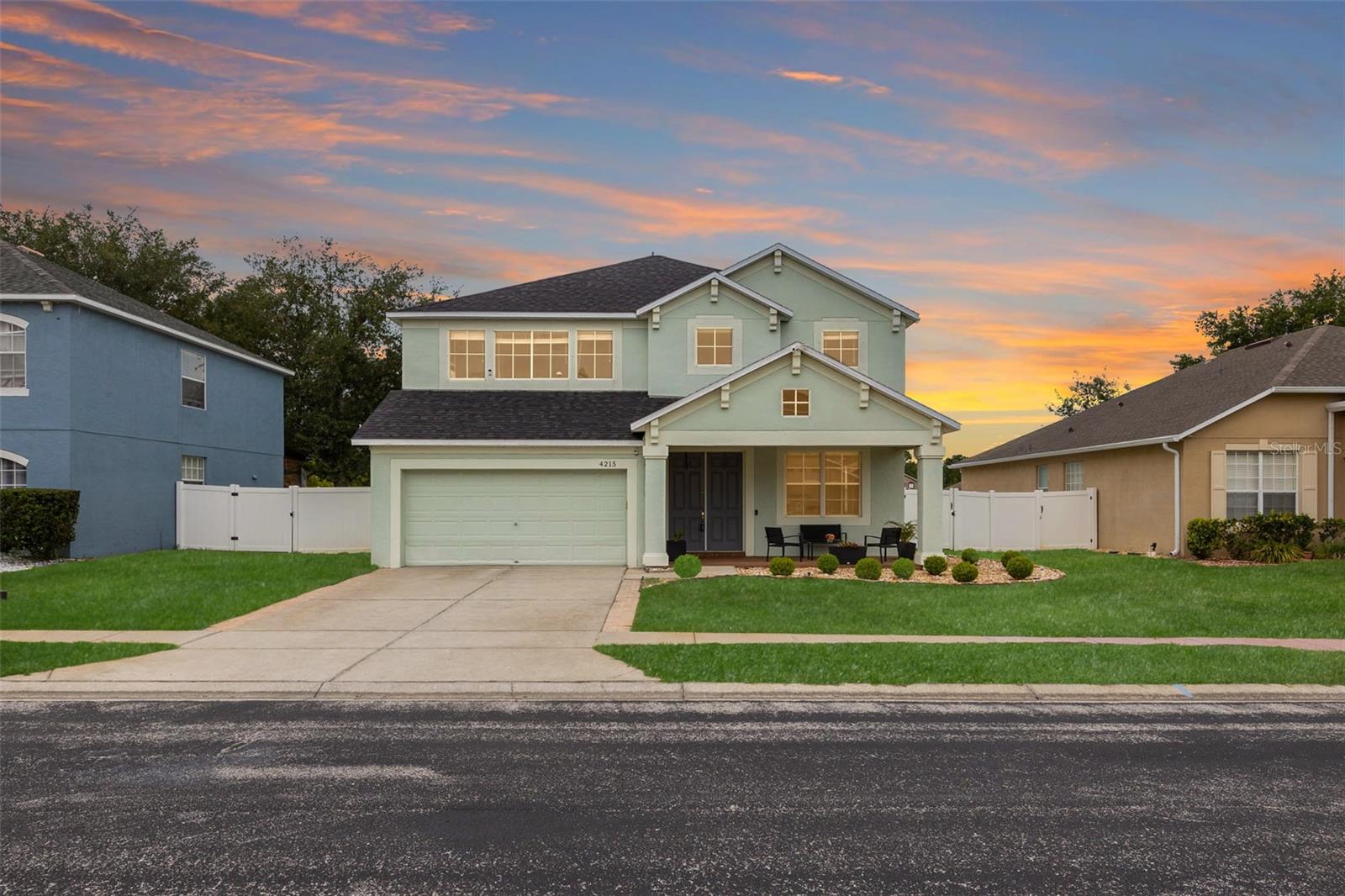 4215 MAPLEHURST WAY - Photo 1