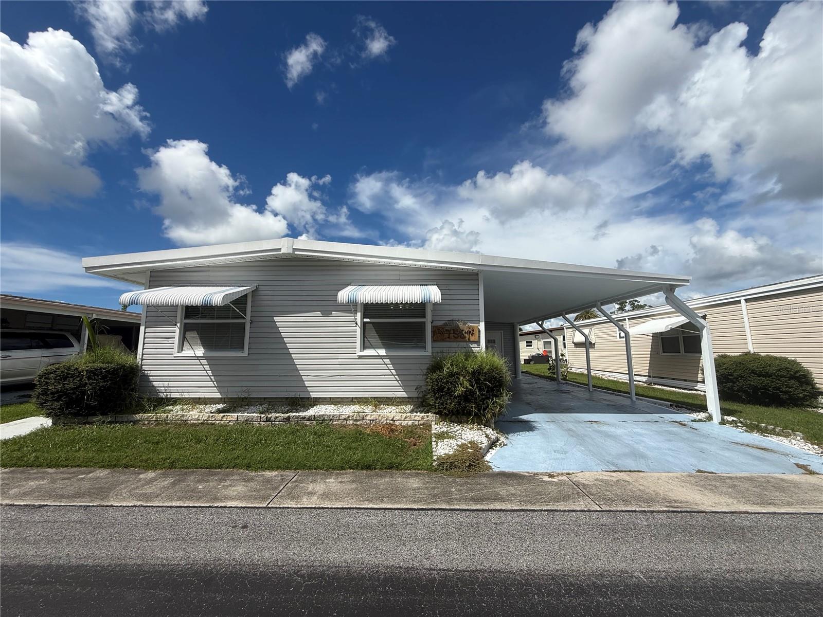 758 ROYAL PALM CIR - Photo 1