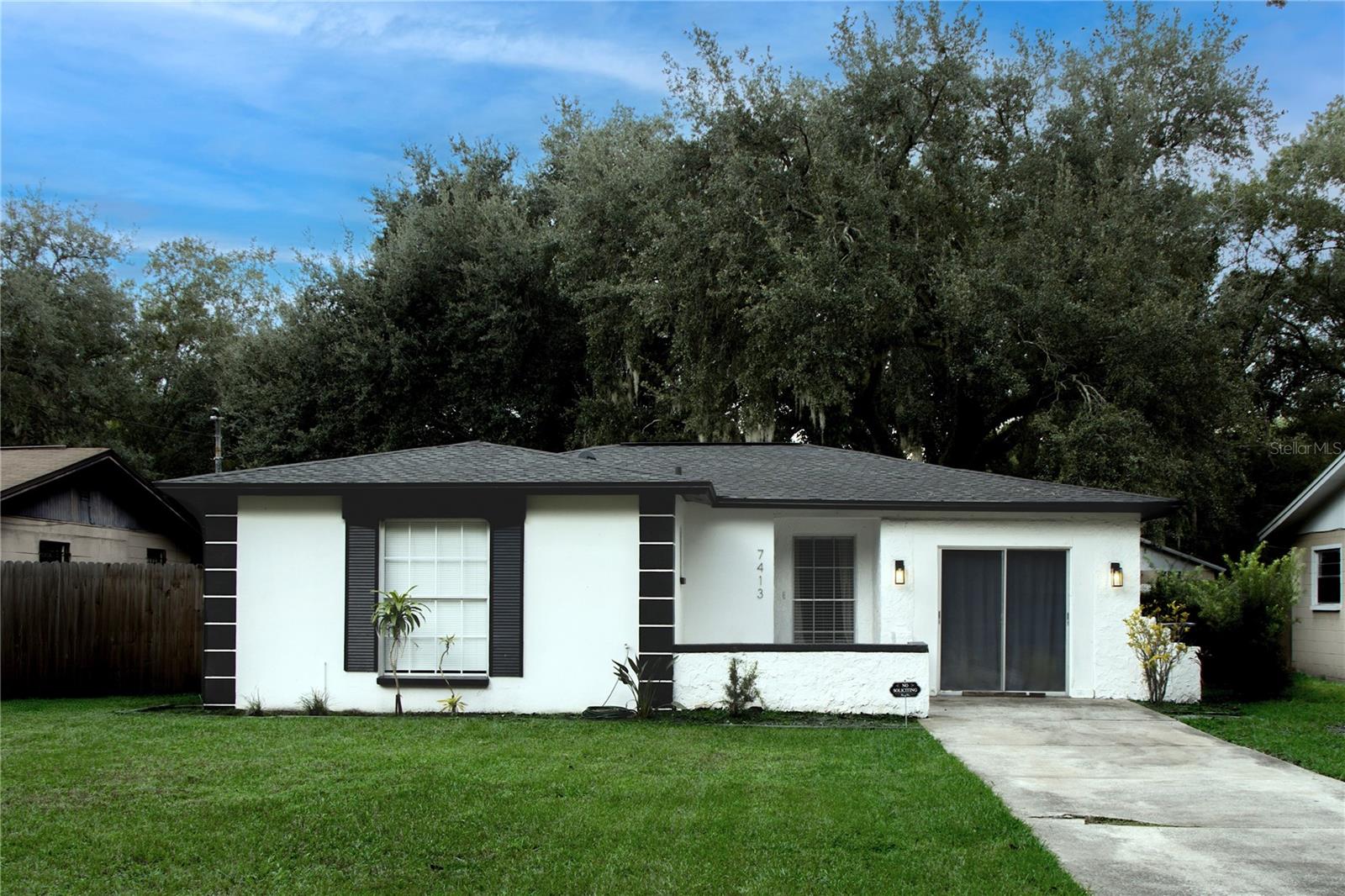 7413 LAKESHORE DR - Photo 1