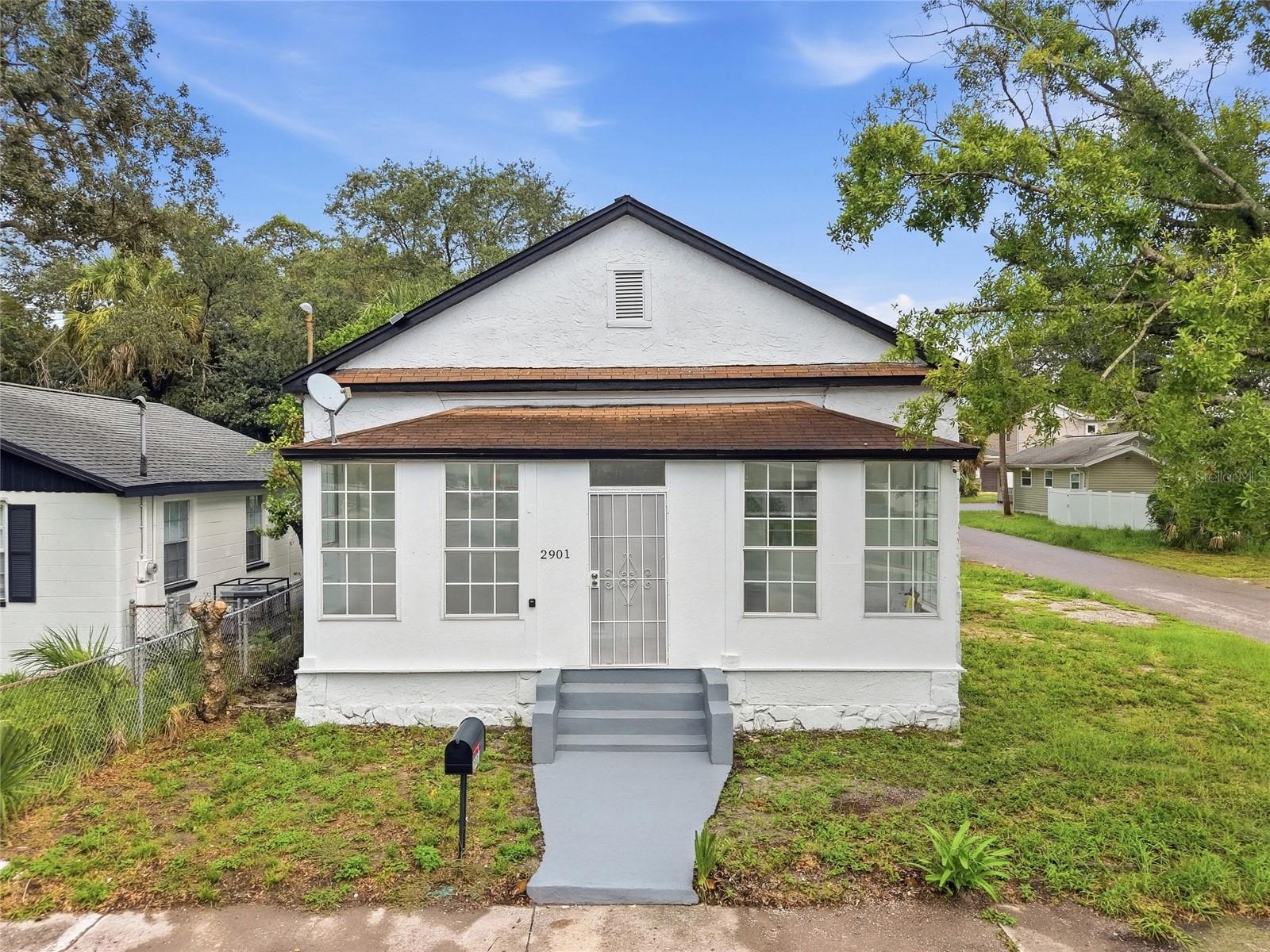 2901 N 20TH ST - Photo 1