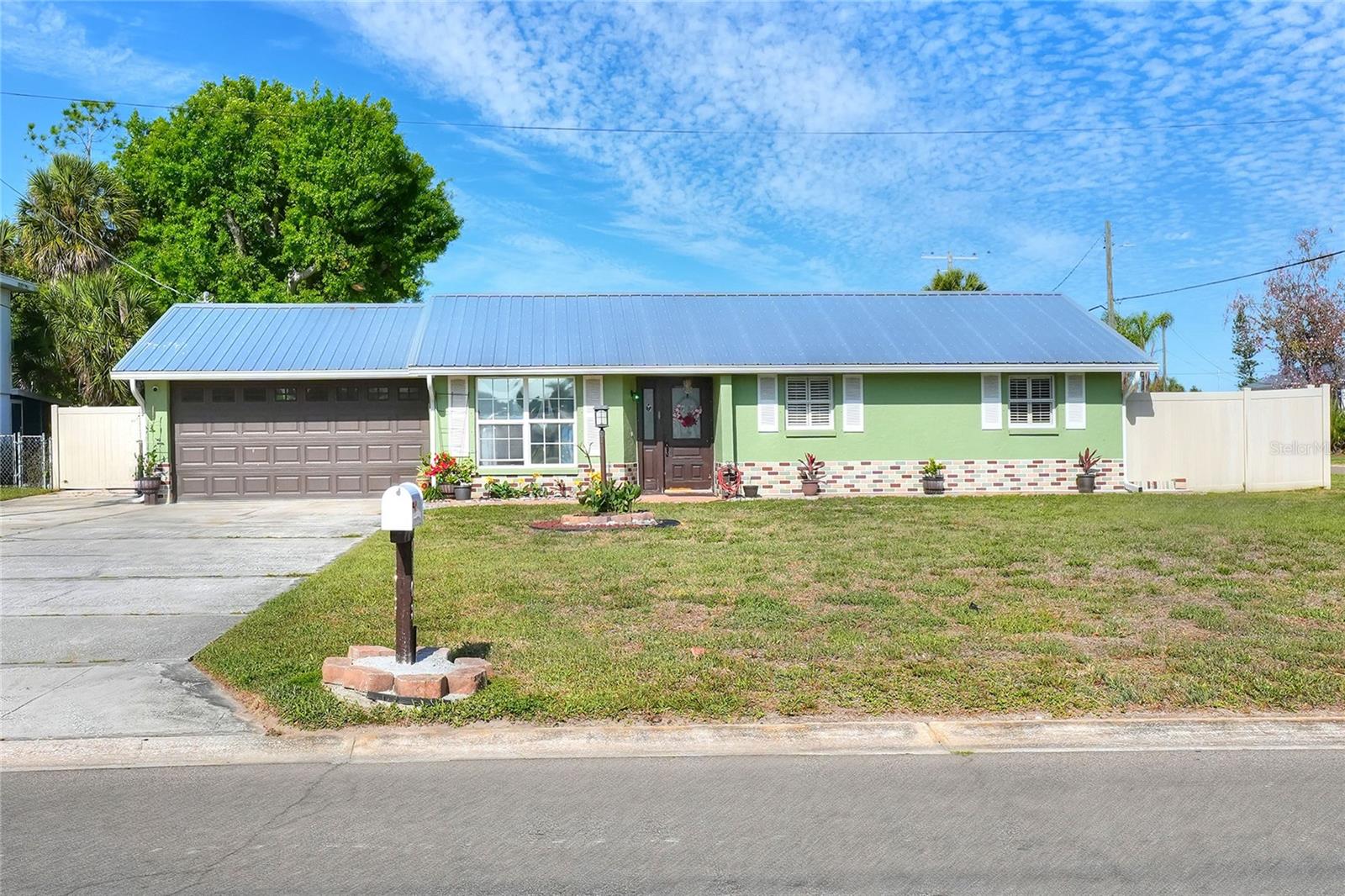 Property at 6108 FAIRWAY BLVD, Apollo Beach