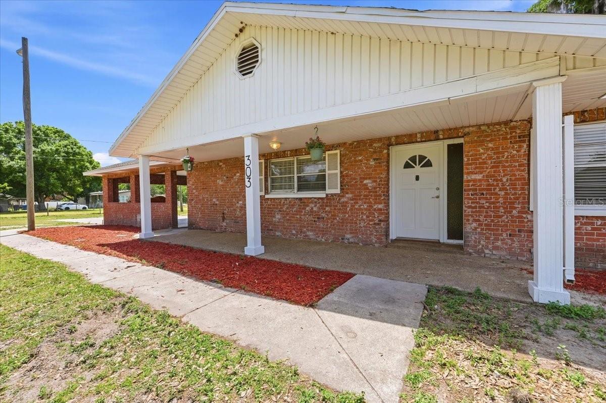 303 KARPPE RD - Photo 1