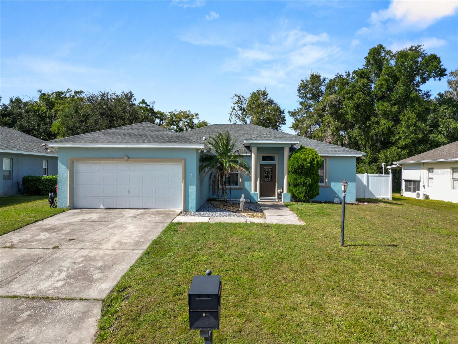 1703 OAKWOOD ESTATES DR - Photo 1