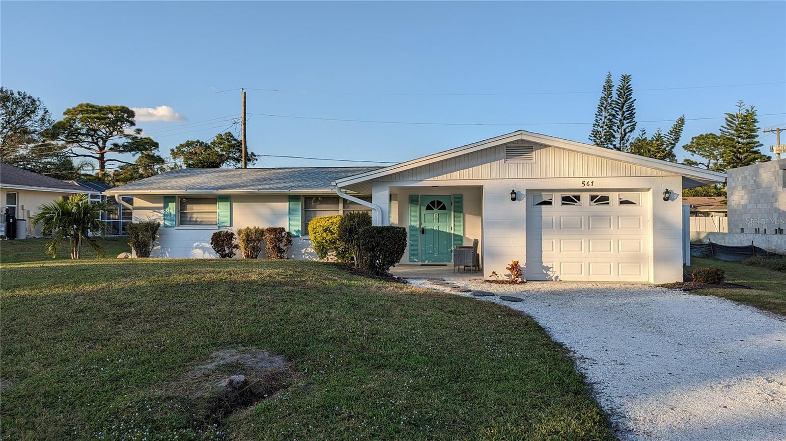 567 BRADENTON RD - Photo 1