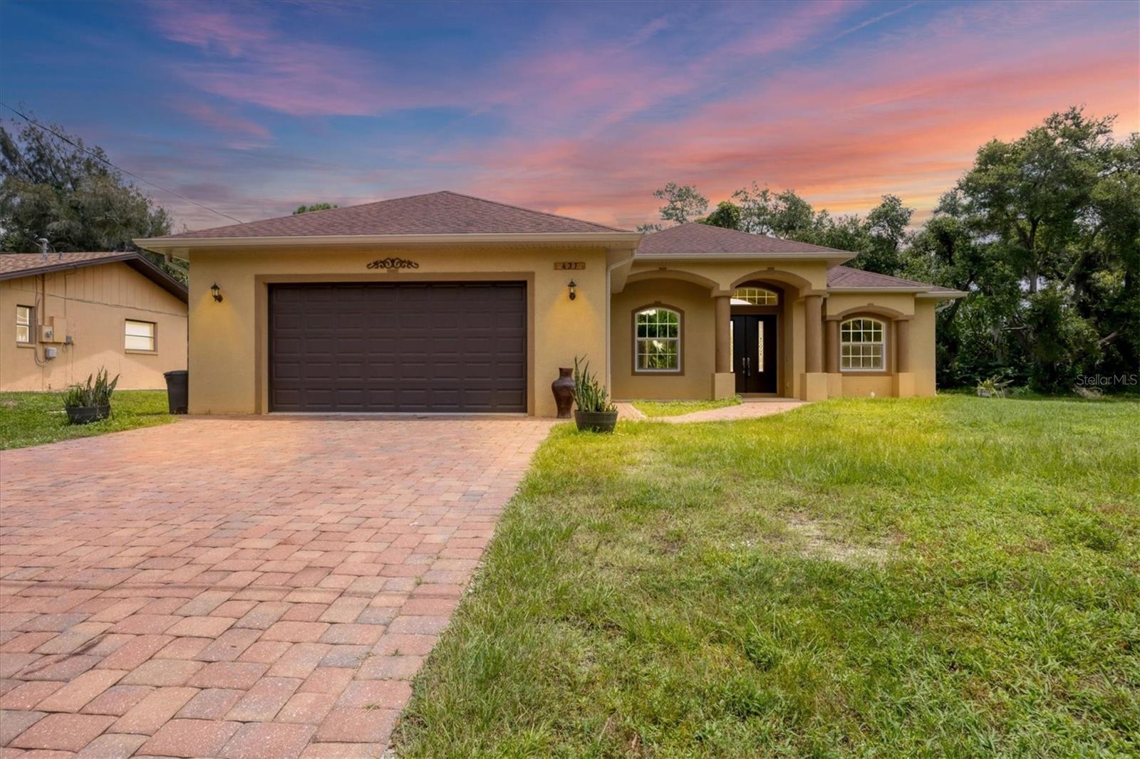431 SEVILLA ST - Photo 1