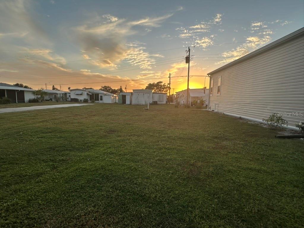 218 WOLVERINE AVE - Photo 1