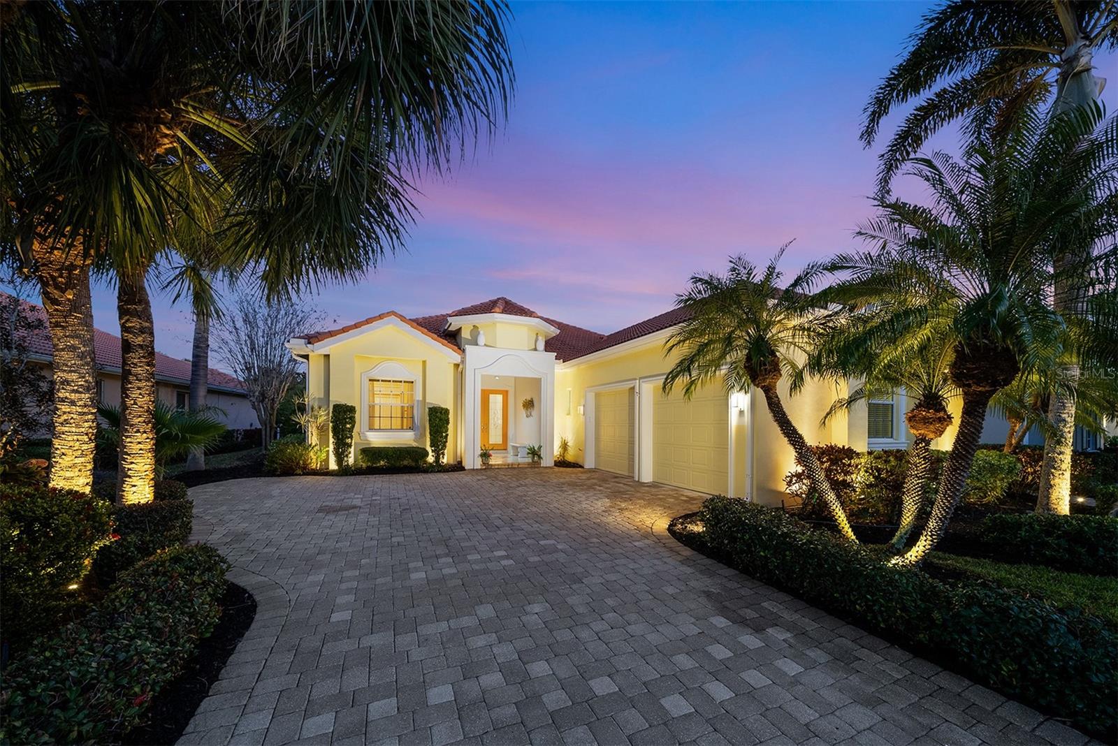 1752 GRANDE PARK DR - Photo 1