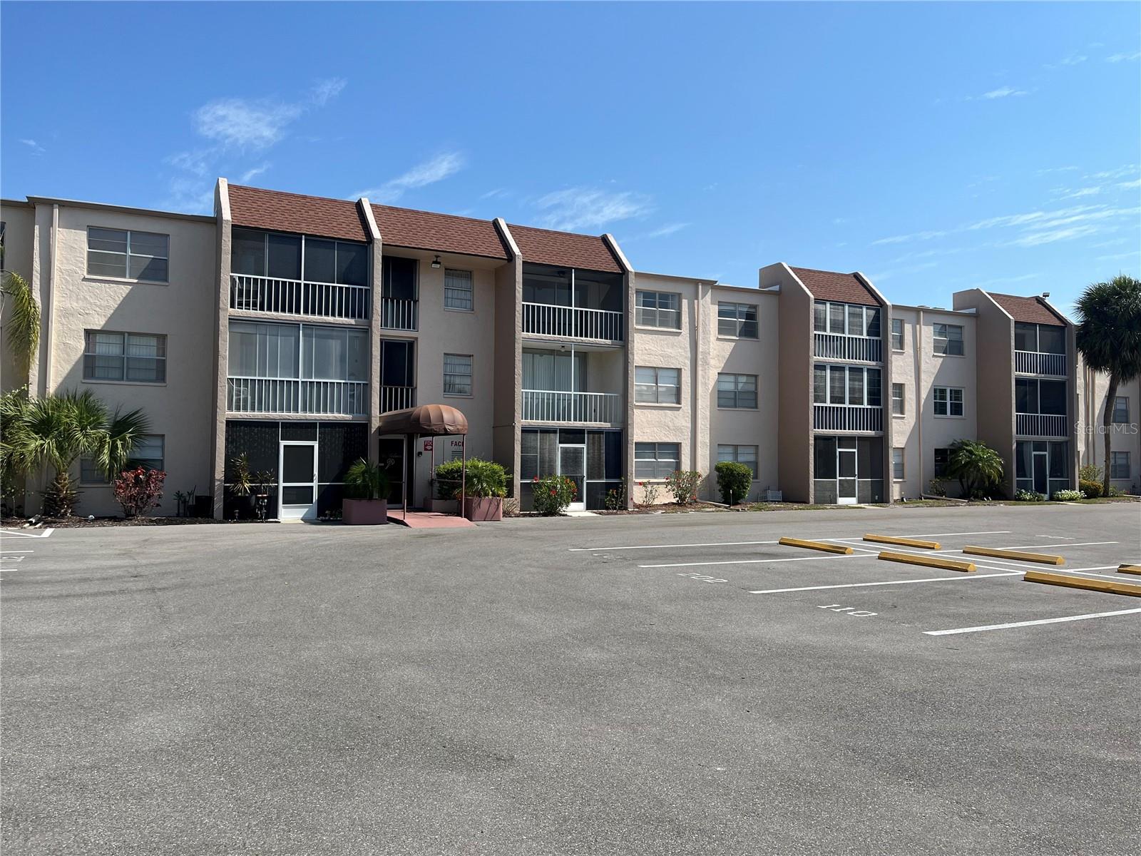 519 ALBEE FARM RD #303 - Photo 1