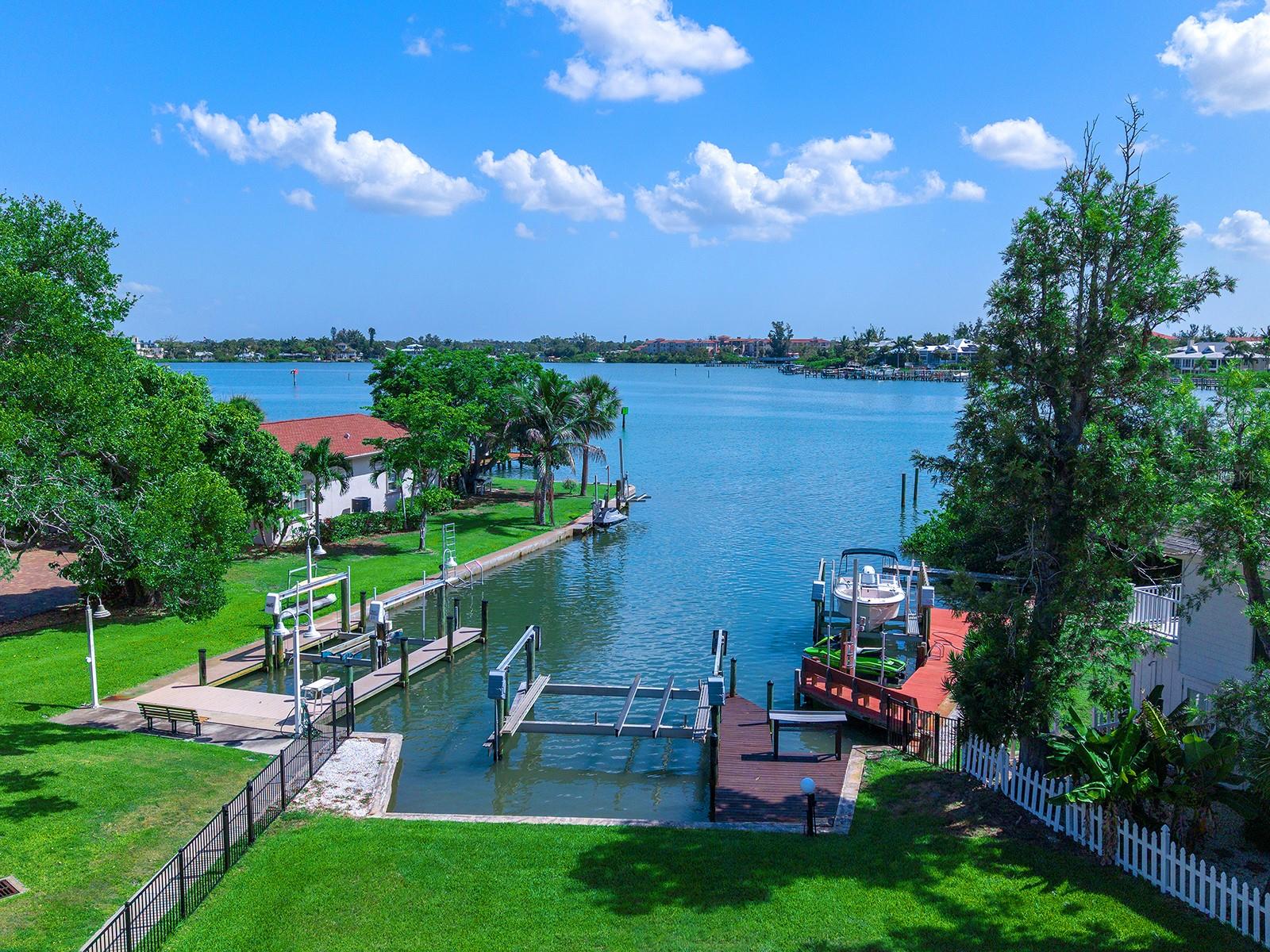 396 BAYSHORE DR - Photo 1