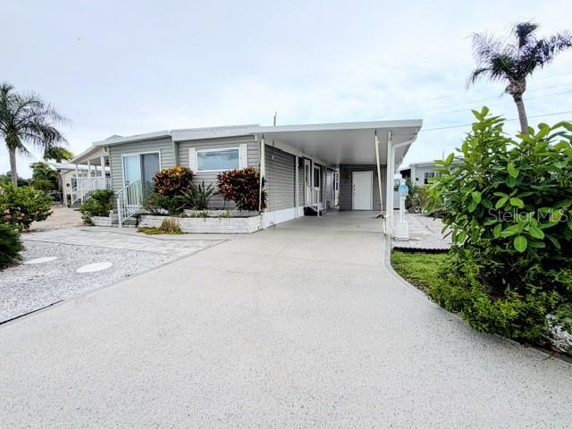 801 S WATERWAY - Photo 1
