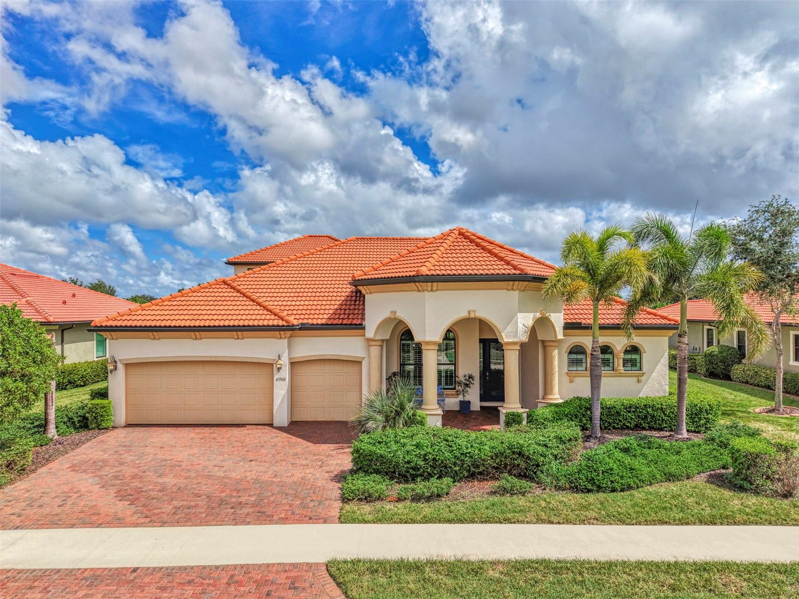 10908 BULLRUSH DR - Photo 1