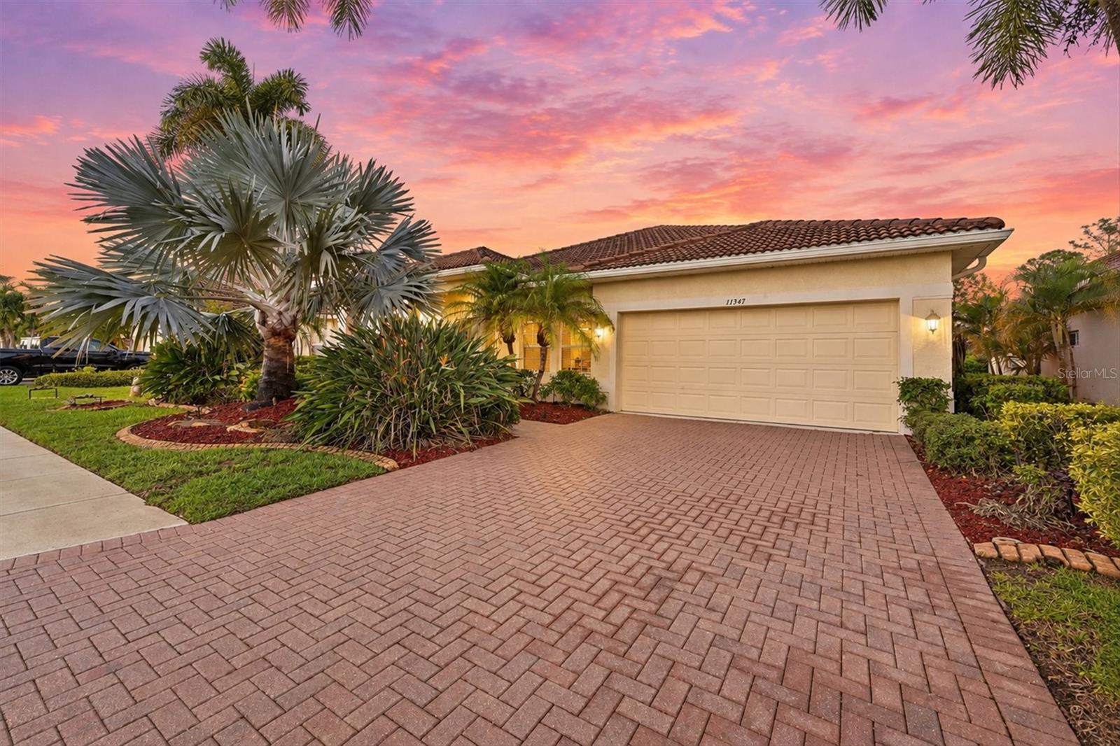 11347 DANCING RIVER DR - Photo 1