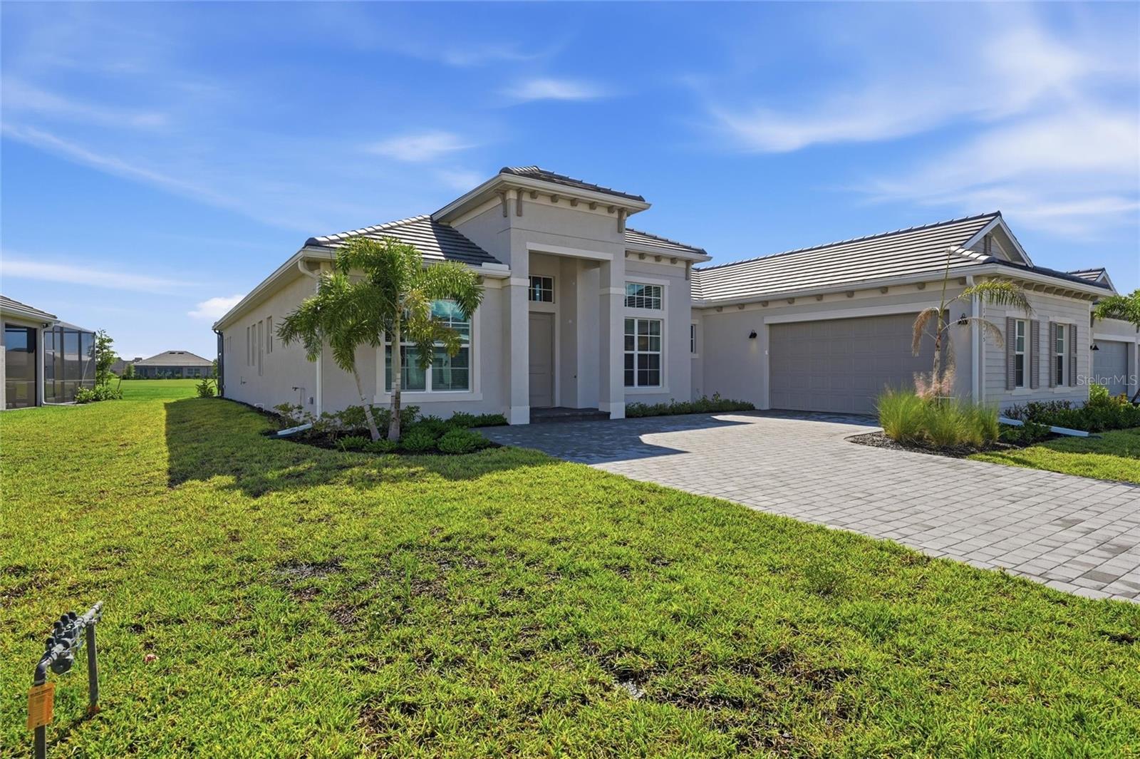 17235 ALBATROSS RD - Photo 1