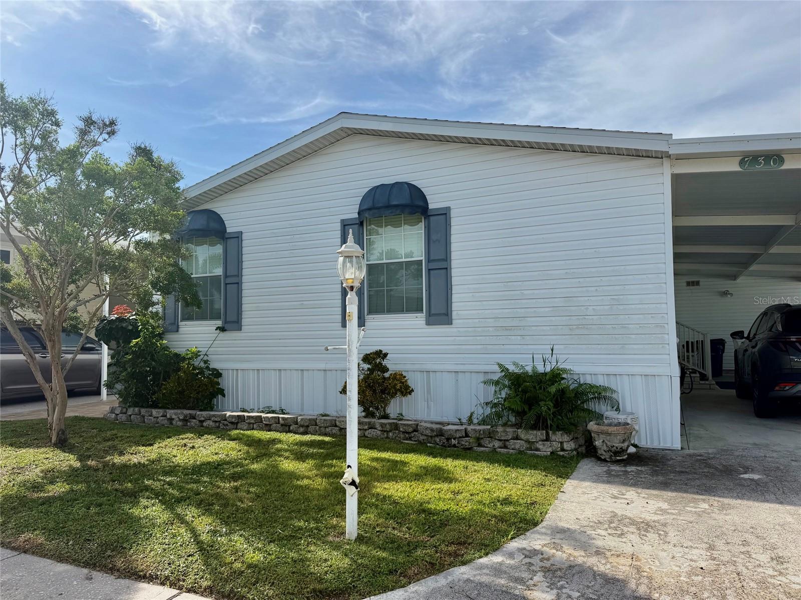 730 GLORIOSA RD - Photo 1