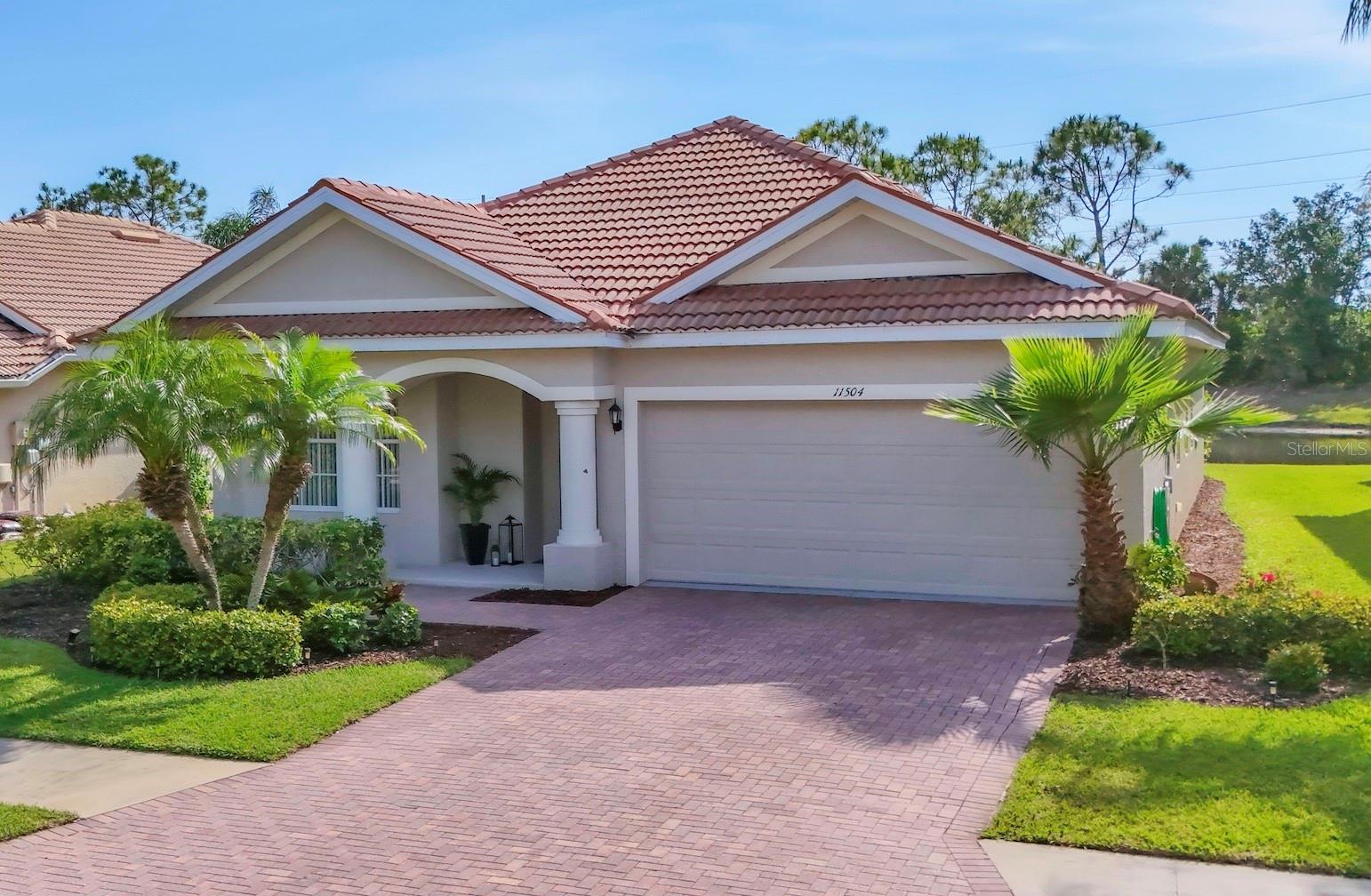 11504 DANCING RIVER DR - Photo 1
