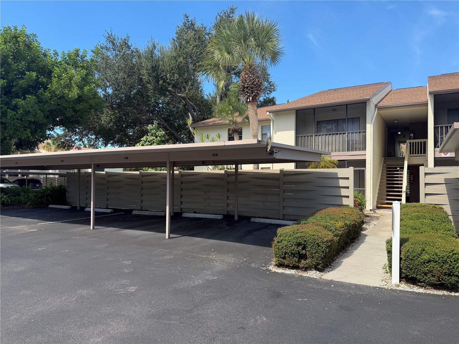 634 BIRD BAY DR E #201 - Photo 1