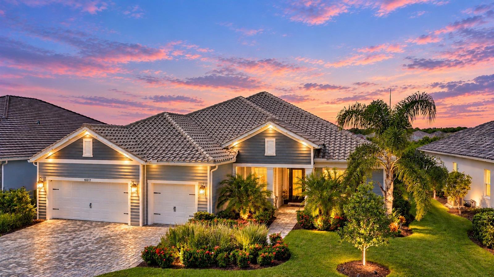 10317 CANAVERAL CIR - Photo 1