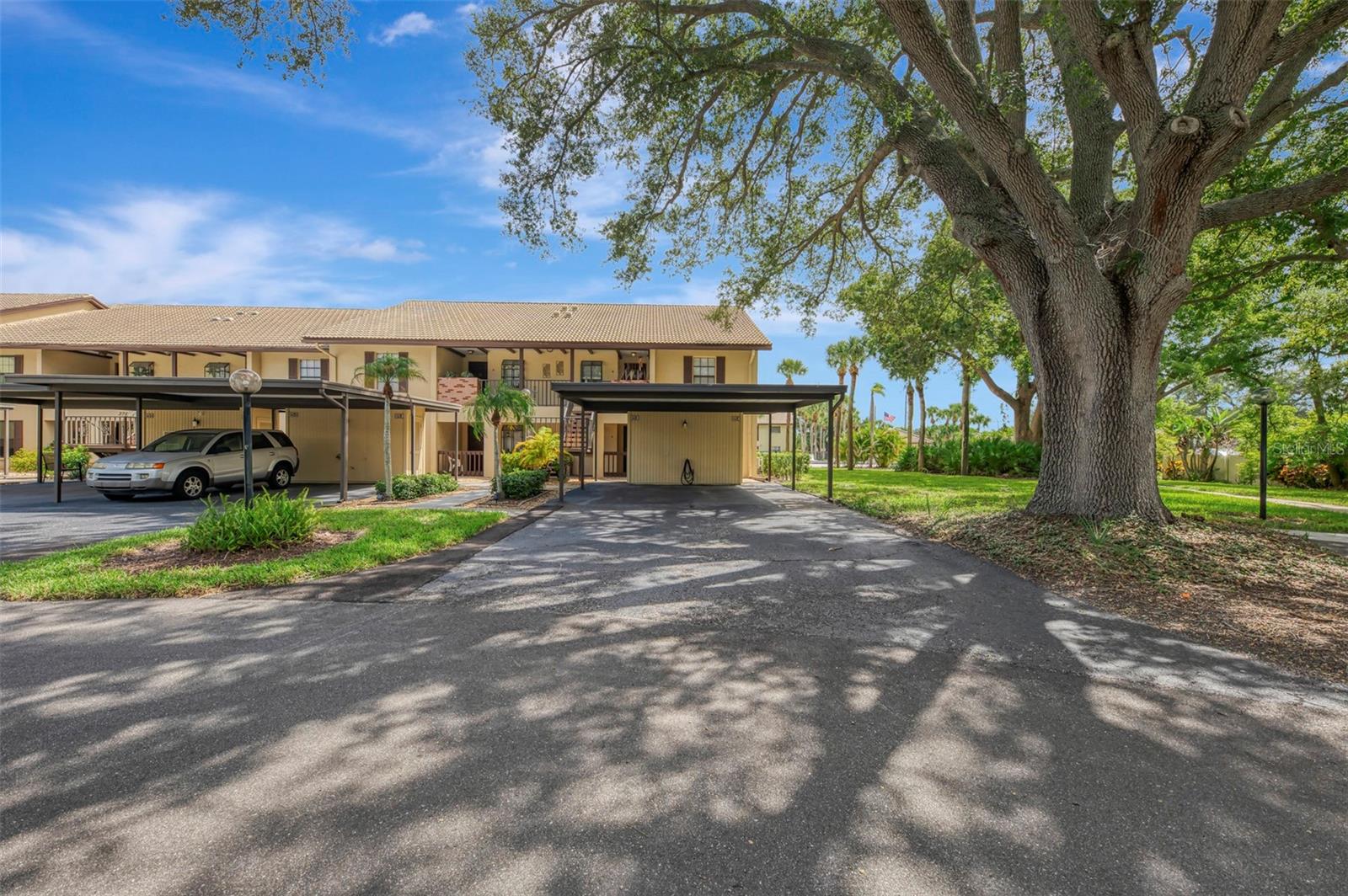 375 THREE LAKES LN #A - Photo 1