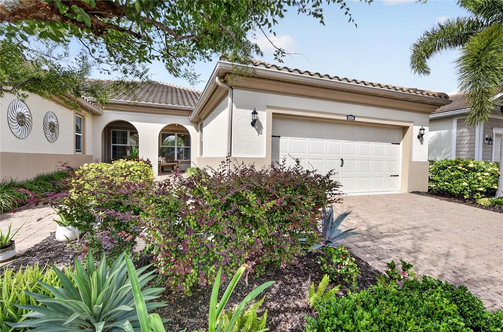 11910 TAPESTRY LN - Photo 1
