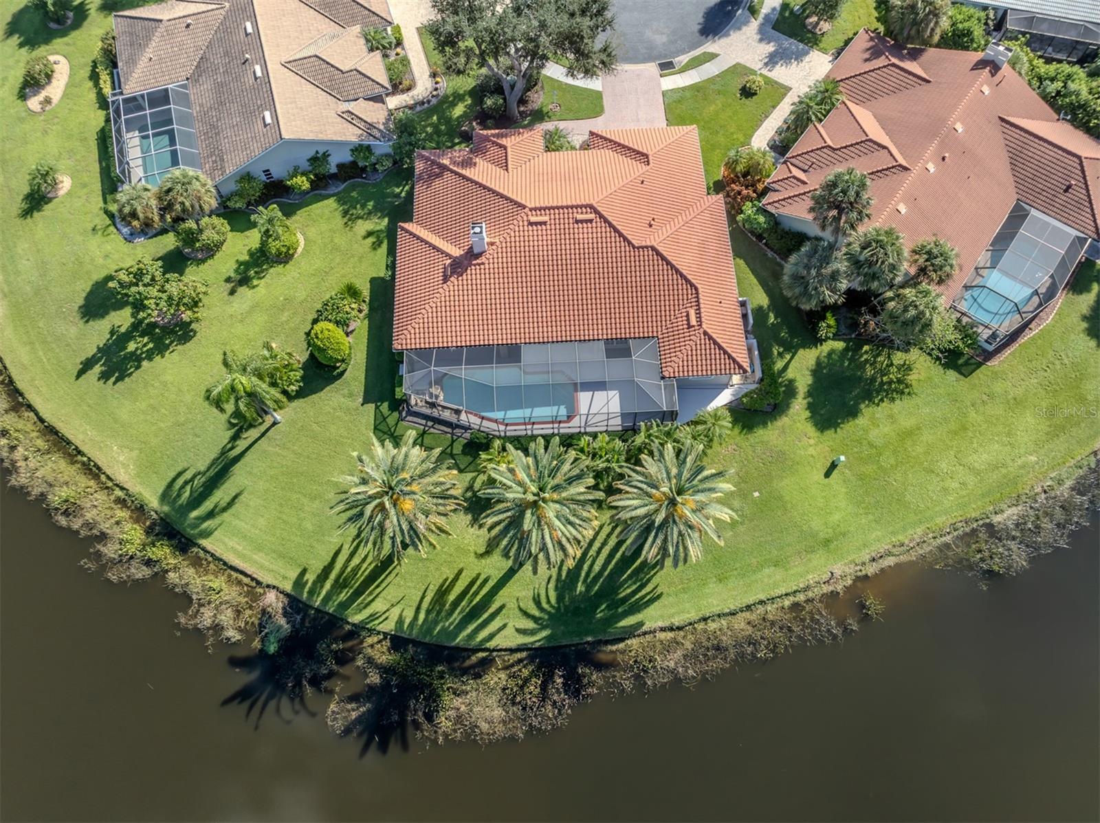 1725 ARDRY WAY - Photo 1
