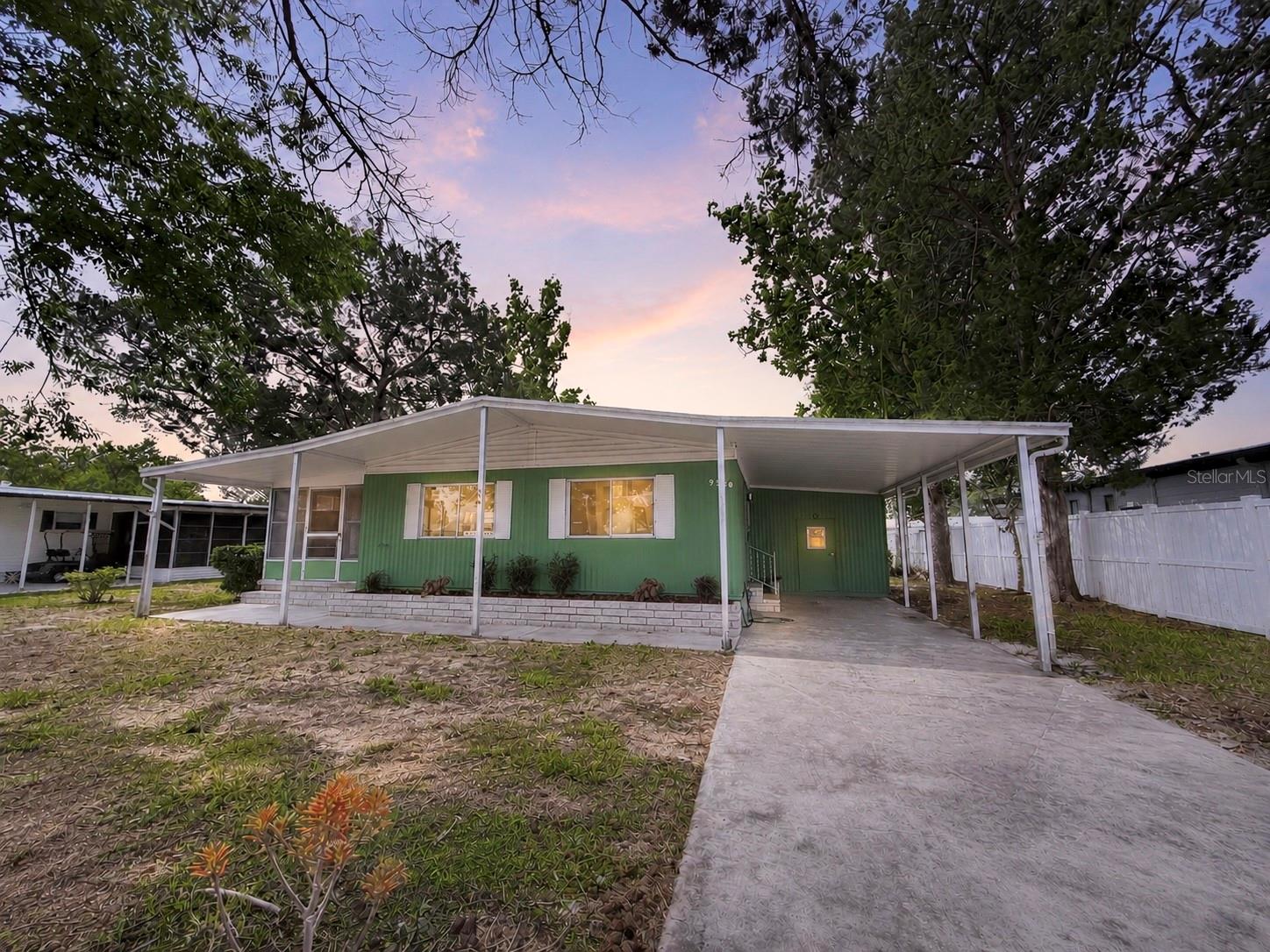 9330 SALISBURY DR - Photo 1