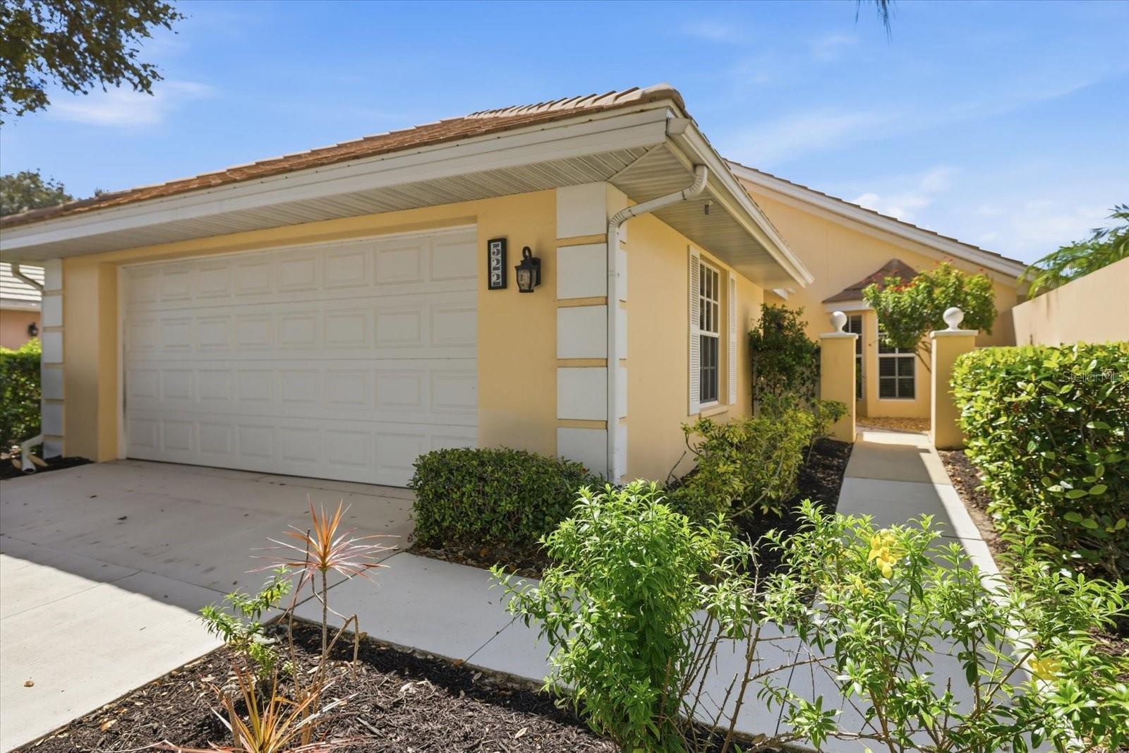 522 CLUBSIDE CIR #10 - Photo 1