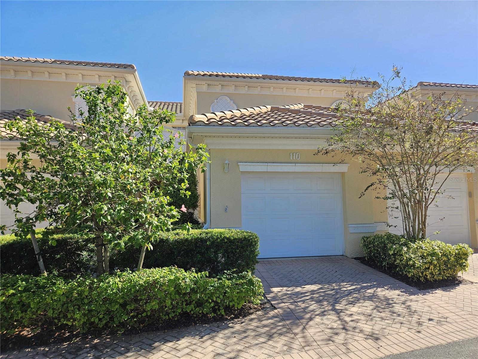 110 TRIANO CIR #110 - Photo 1