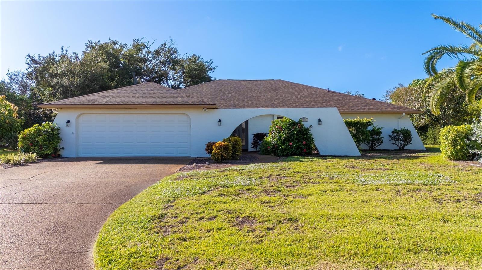 404 EDEN DR - Photo 1