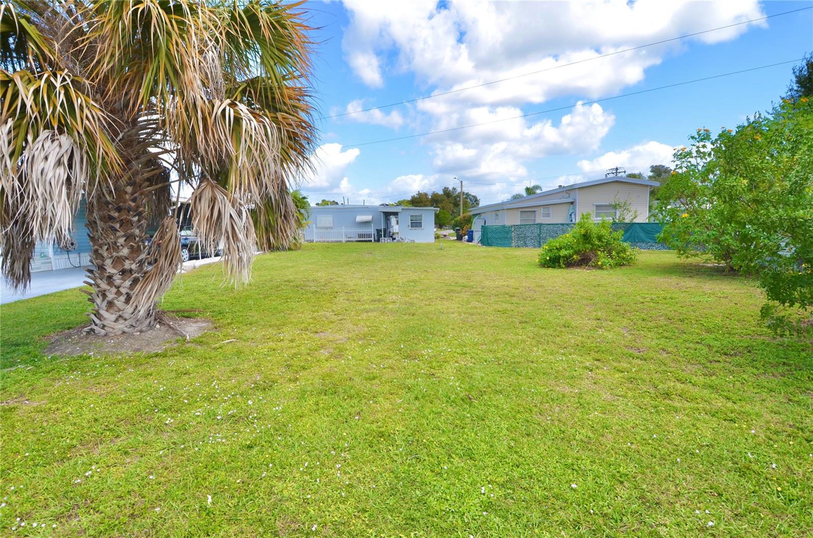 4806 WINGED FOOT AVE - Photo 1