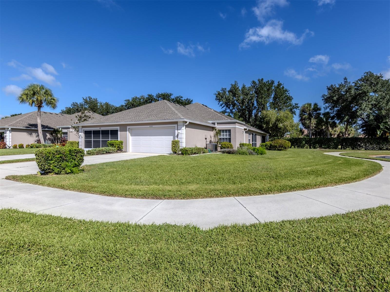 4162 FAIRWAY CT - Photo 1