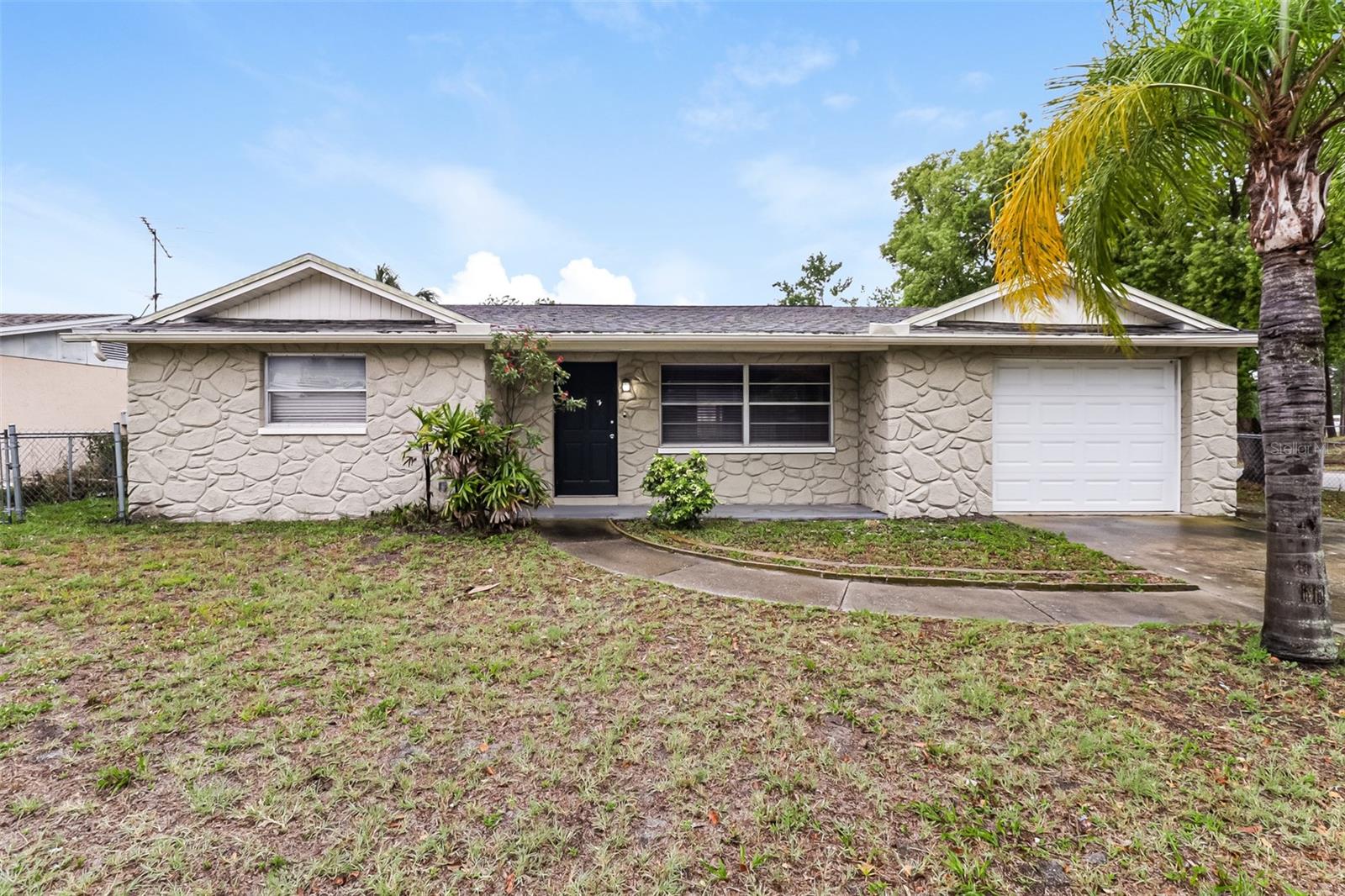 7004 MAYFIELD DR - Photo 1