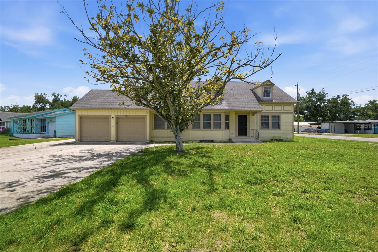 2513 16TH AVE W - Photo 1