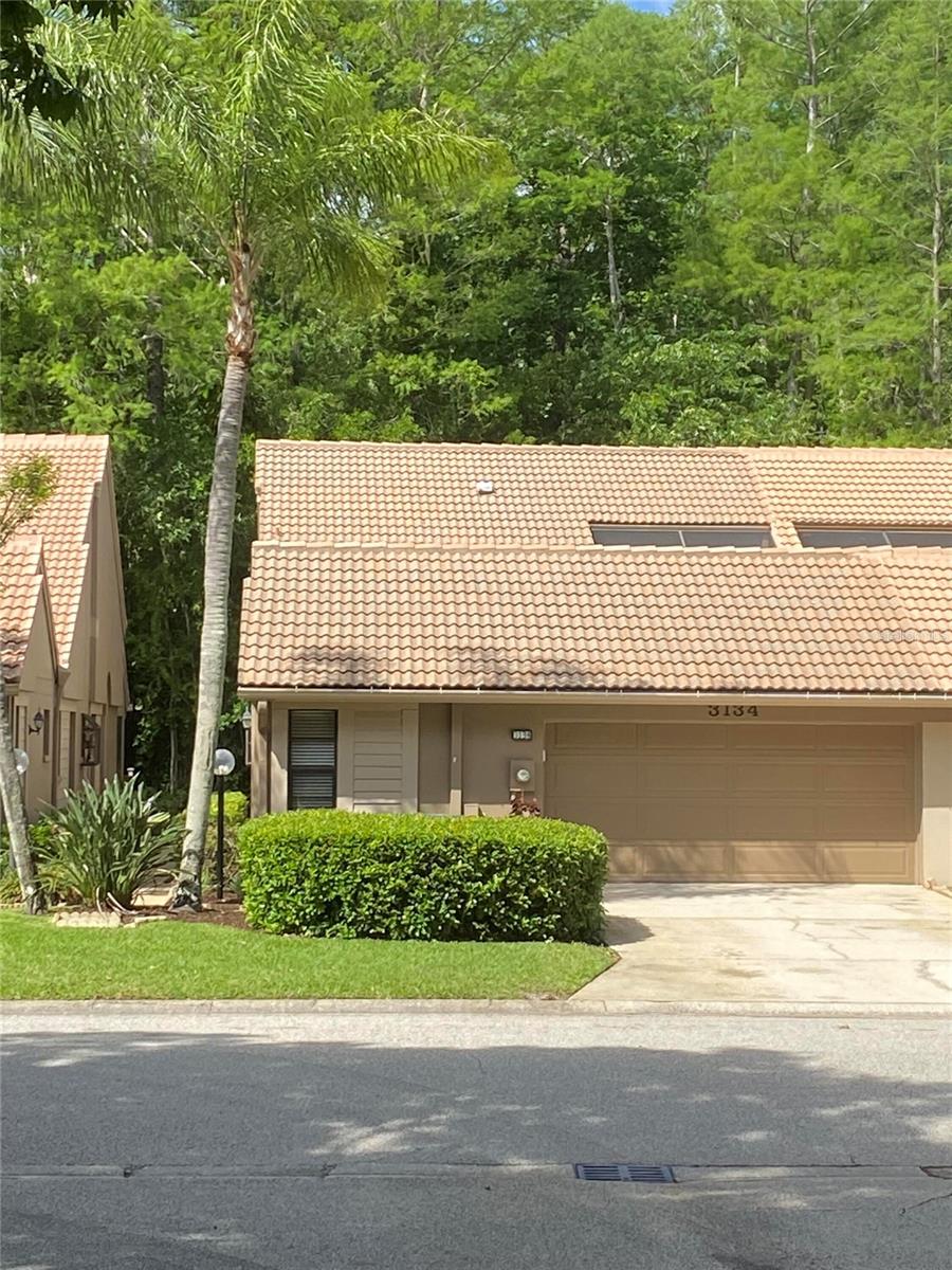 3134 WINDMOOR DR N - Photo 1