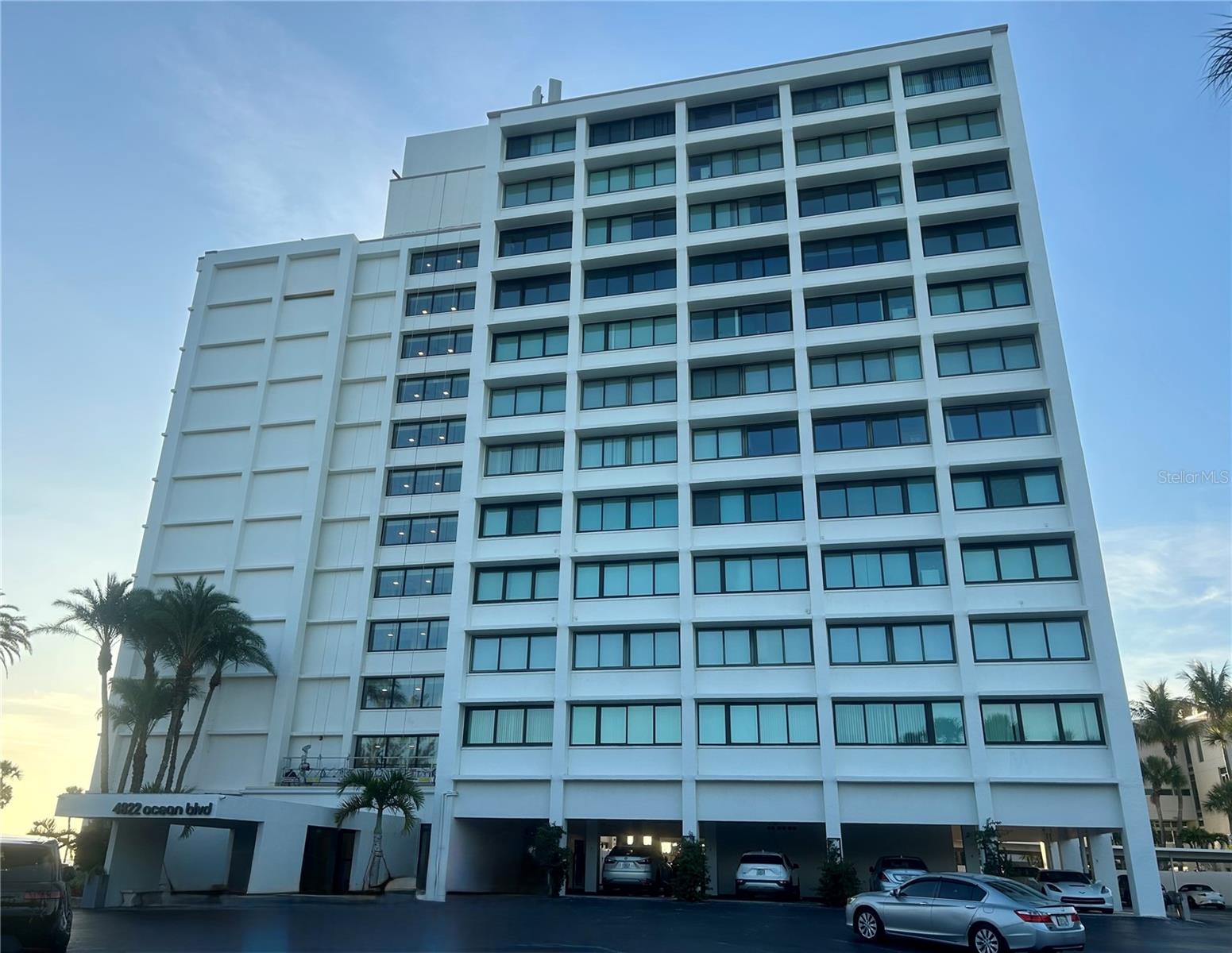 4822 OCEAN BLVD #3D - Photo 1