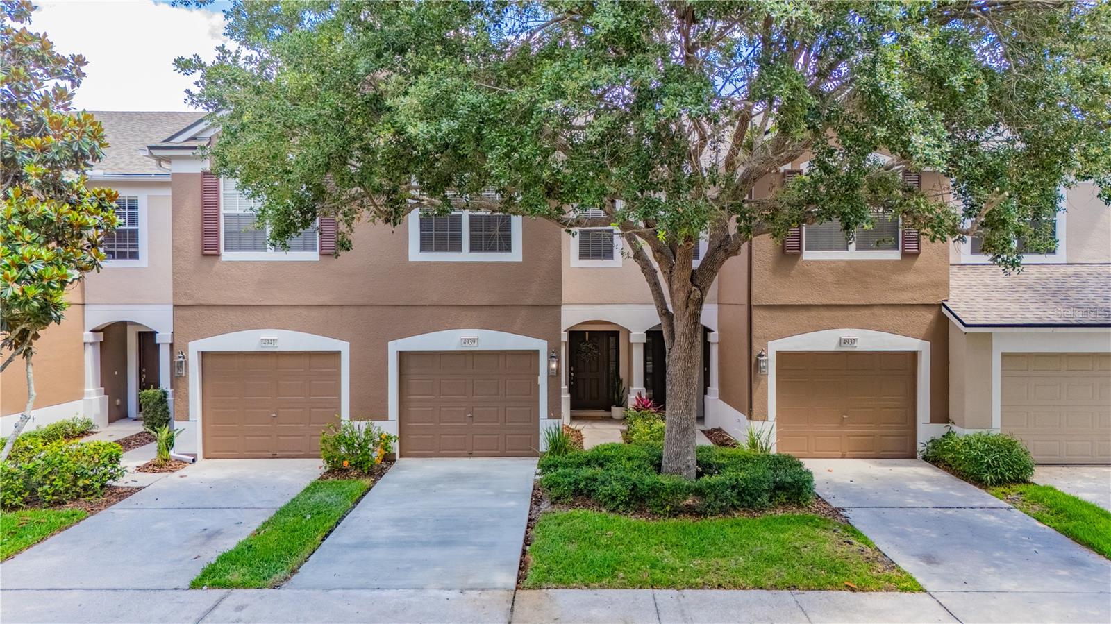4939 POND RIDGE DR - Photo 1