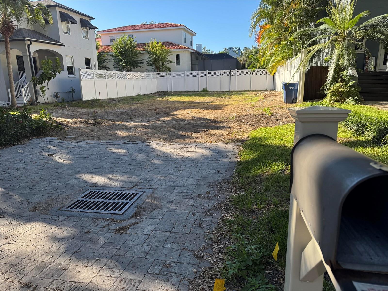 2705 W BAY AVE - Photo 1
