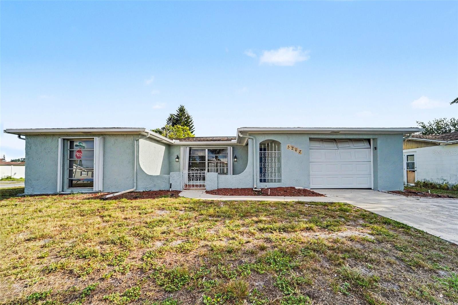 3207 SALISBURY DR - Photo 1