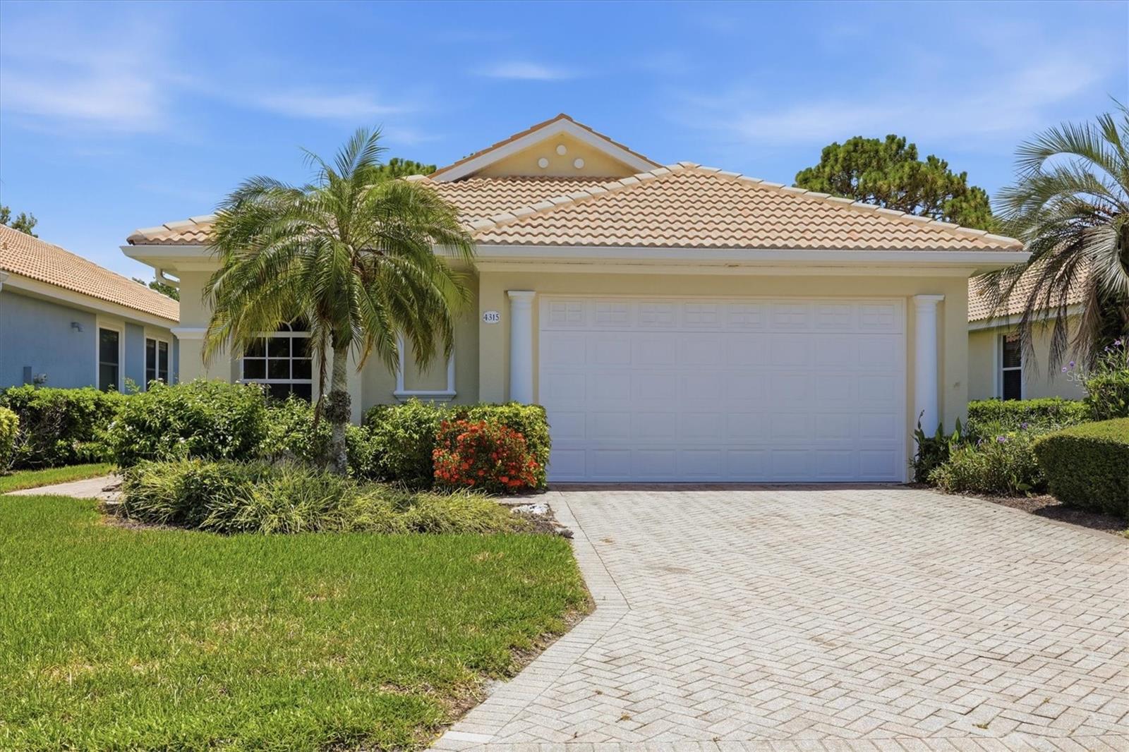 4315 REFLECTIONS PKWY - Photo 1