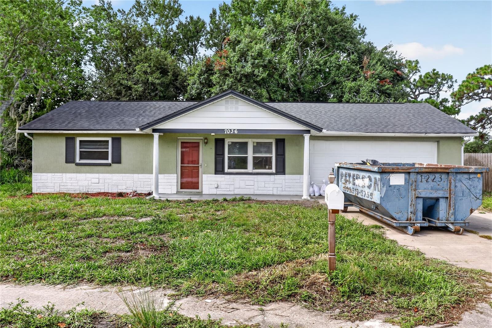 7036 ASHWOOD DR - Photo 1