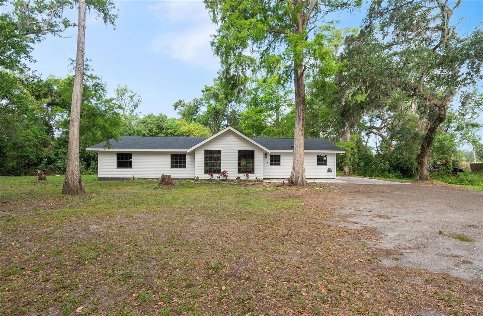 6005 IKE SMITH RD - Photo 1