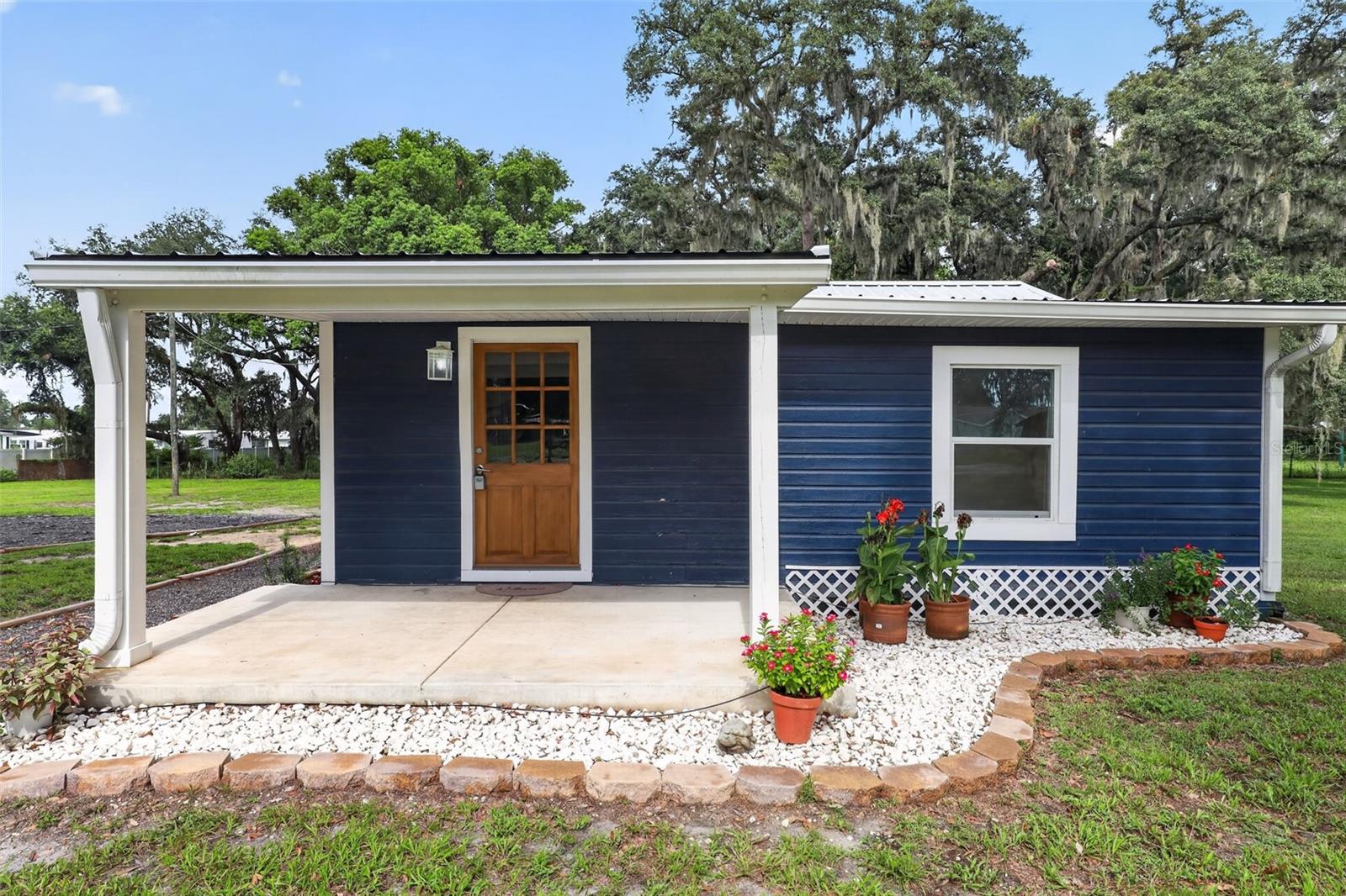 4746 LAMAR RD - Photo 1